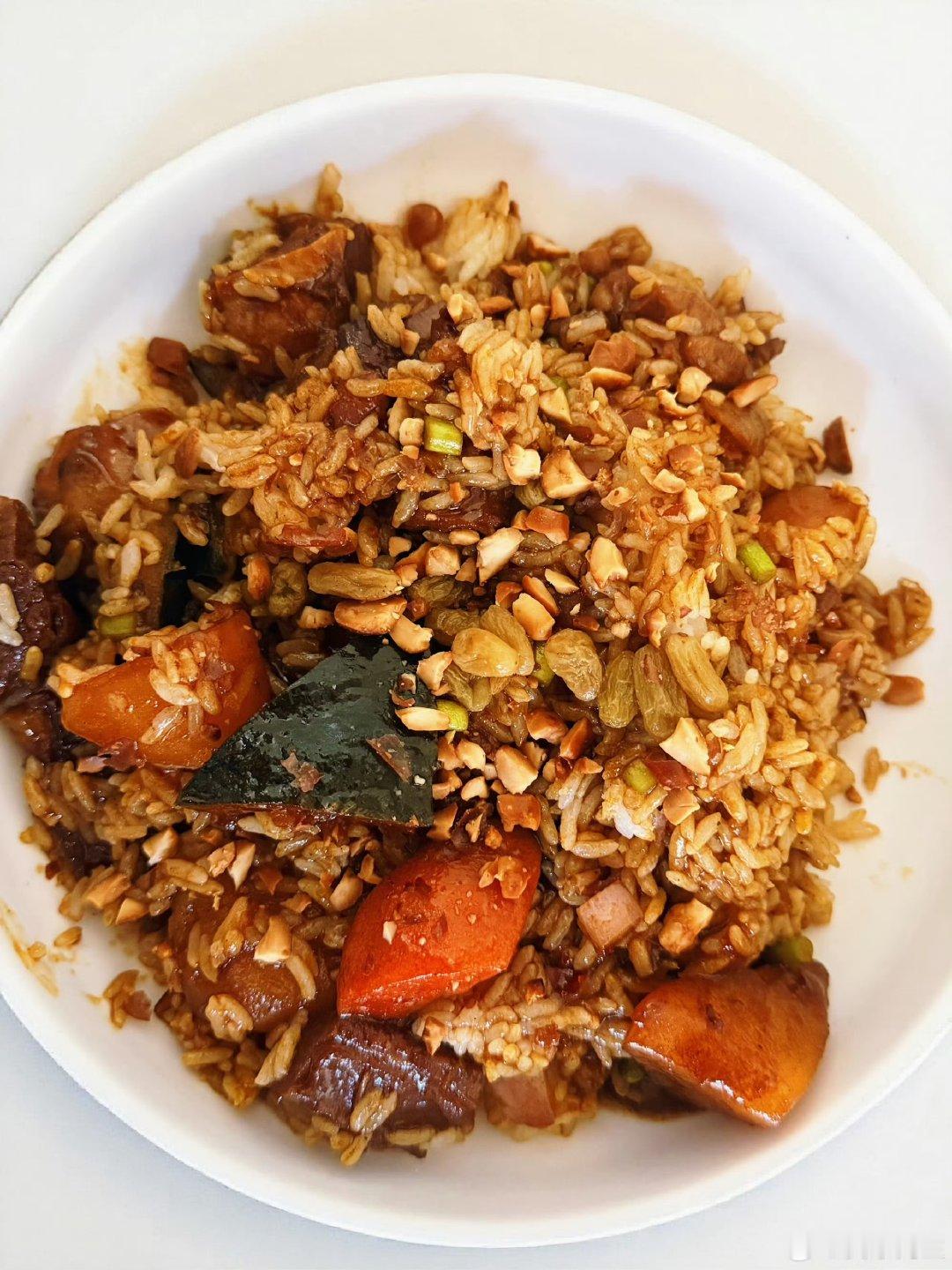 贾冰版徐福烩饭贾冰做了徐福烩饭 天啊看起来好好吃！ ​ ​​​