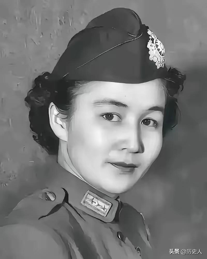 民国最痴情女少将胡兰畦：倾尽家产赡养未婚夫父母，与陈毅相爱一生，却无缘相守
 