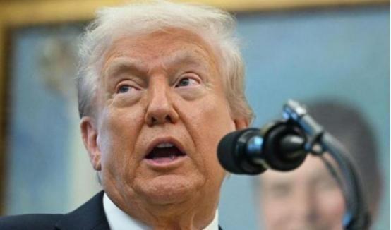 现在终于明白了，为什么特朗普与中国的贸易战突然熄火了，原来不是美国政府认输了，而