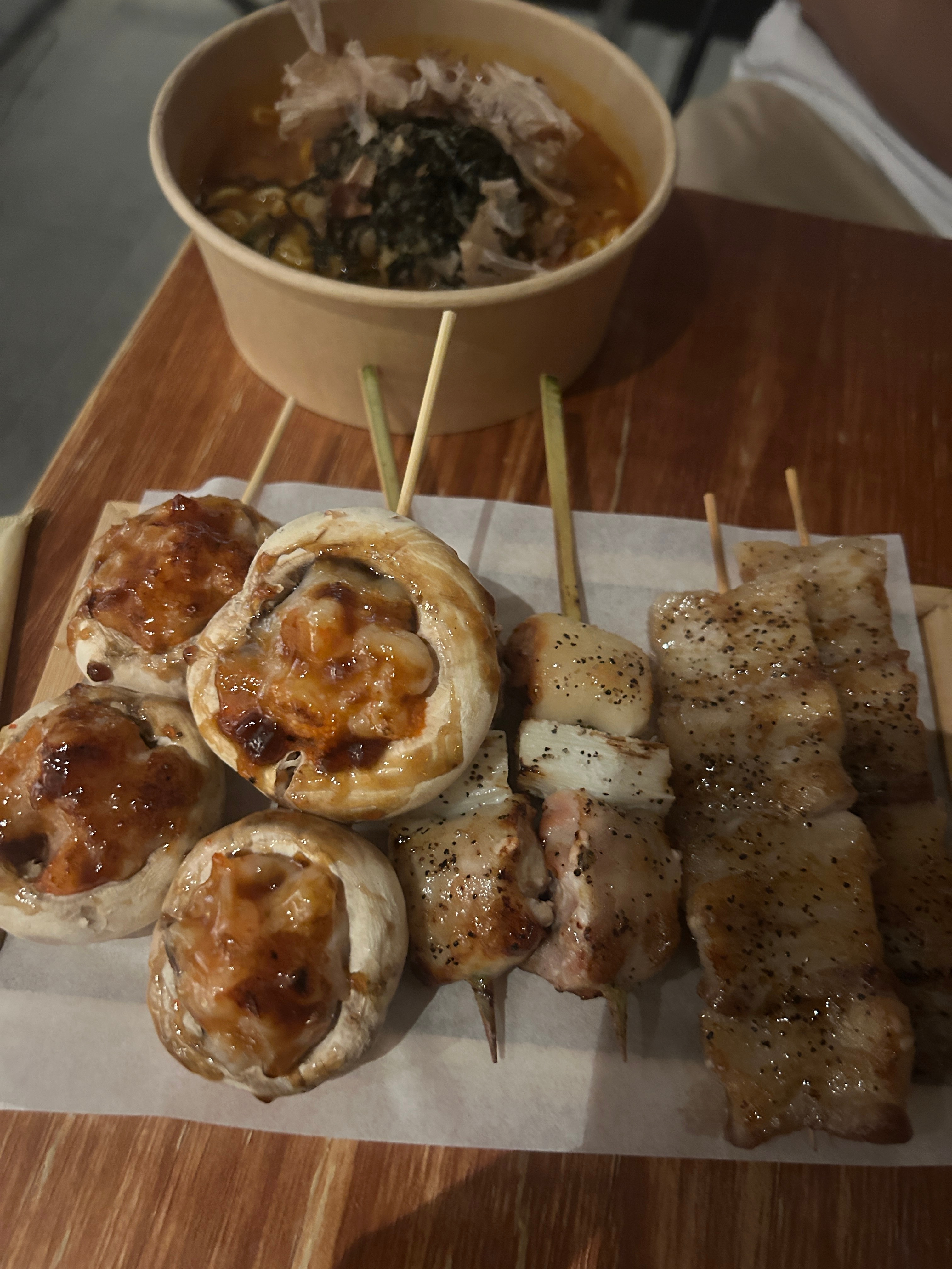 微醺时刻 16. 夏黑葡萄听说推荐店铺的时候拍一下菜单可以方便其他人了解性价比 
