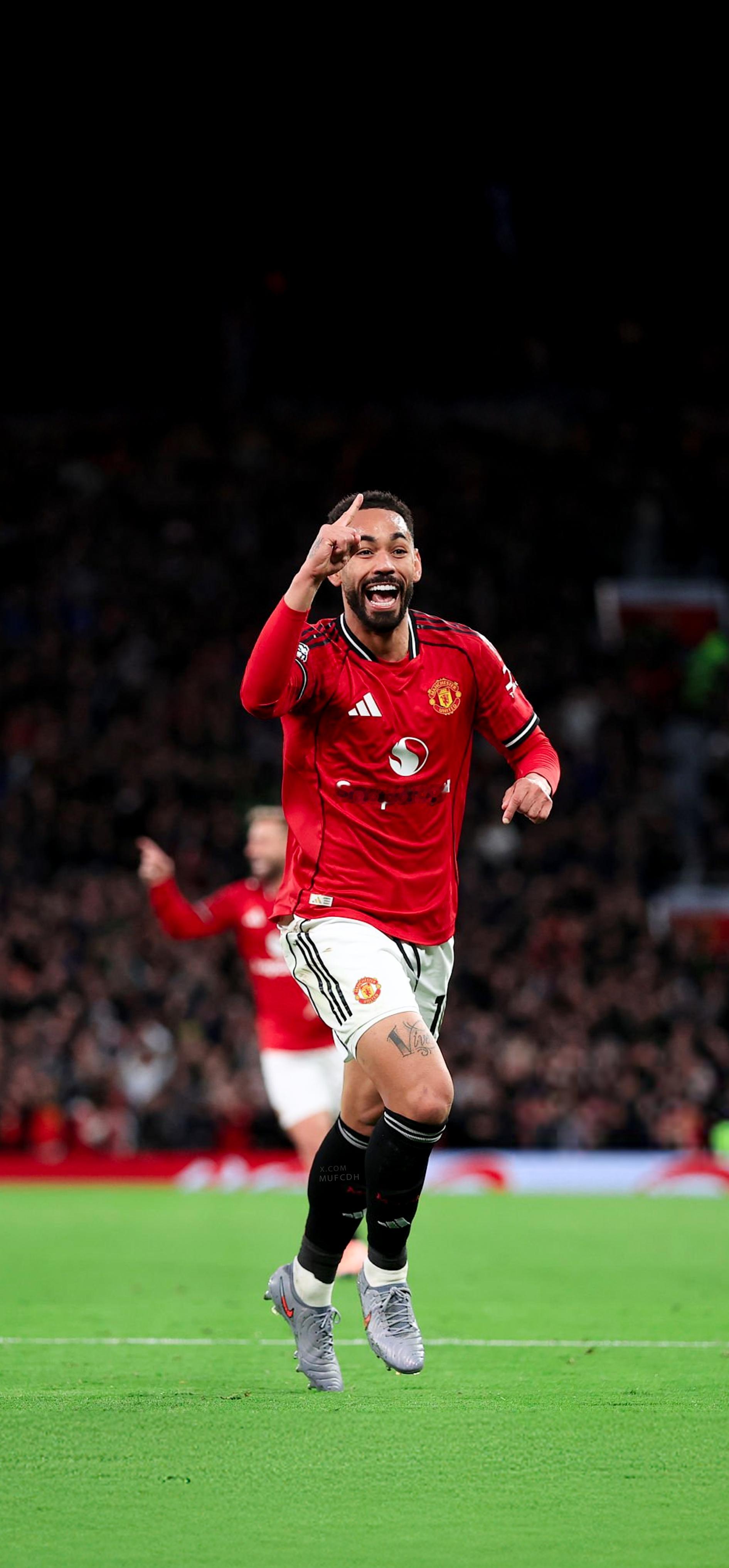 喜欢🇧🇷库尼亚和🇨🇲姆伯莫的朋友们truered[超话] ​​​