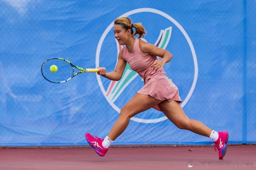 🇧🇼W15女单半决赛🇨🇳米兰6-2/6-4 🇷🇺Laskutova南