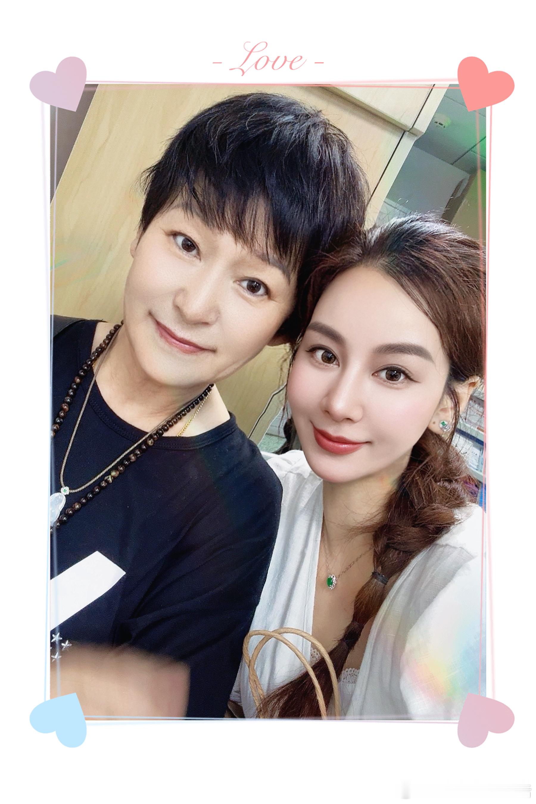据说长得好看的妈妈，运气都不会太差。祝仙女妈妈健康常伴！❤️ 