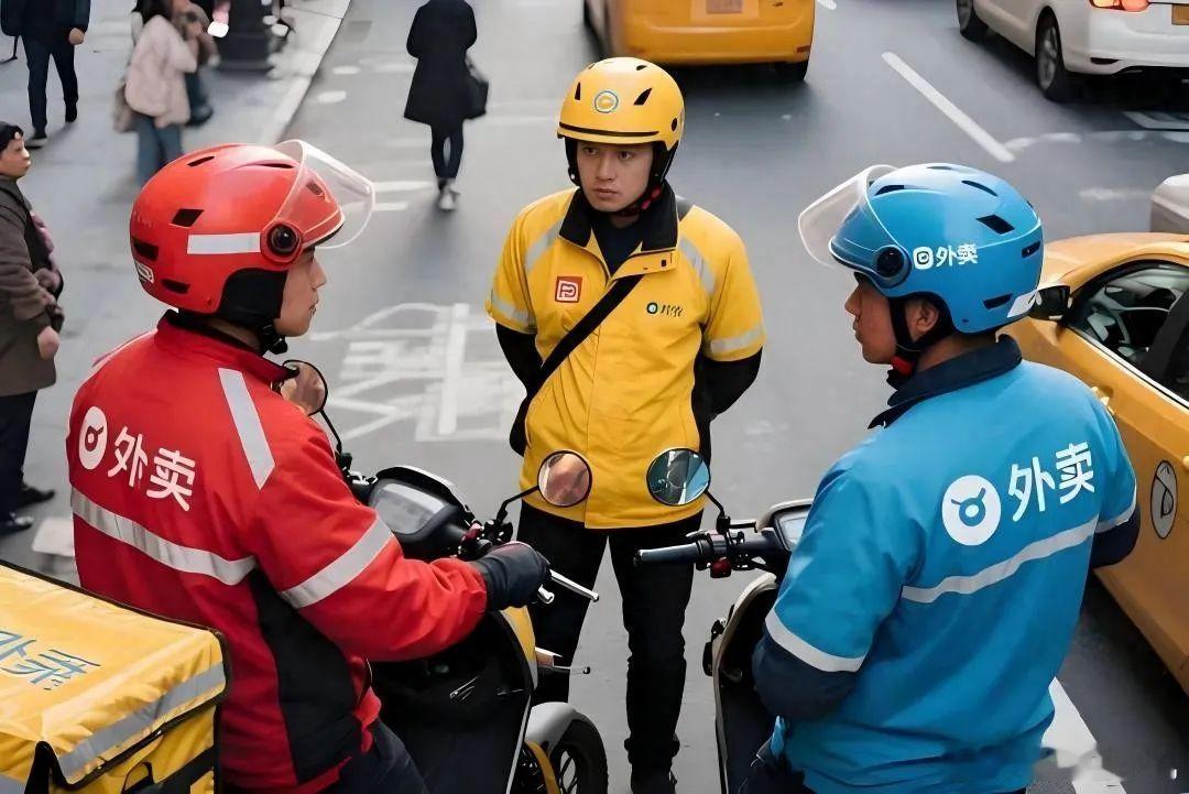 外卖大战6个月烧掉近800亿一开始确实让不少人免单了很多餐，后来感觉力度没那么大