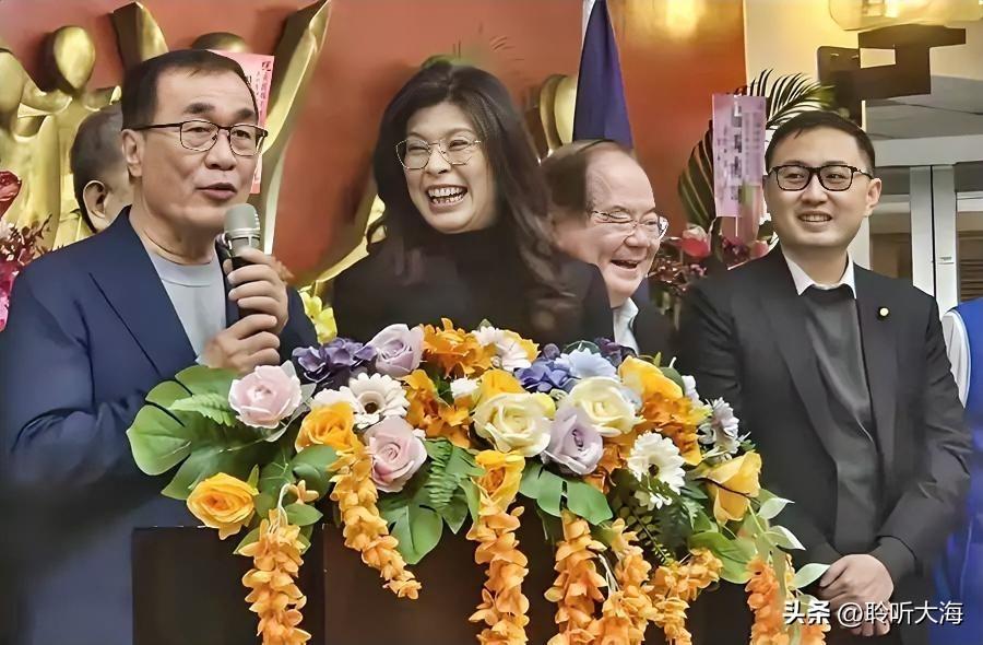 李四川今天这句回击，直接把新北选战的核心说透了！“好餐厅开21年照样排队，难道就