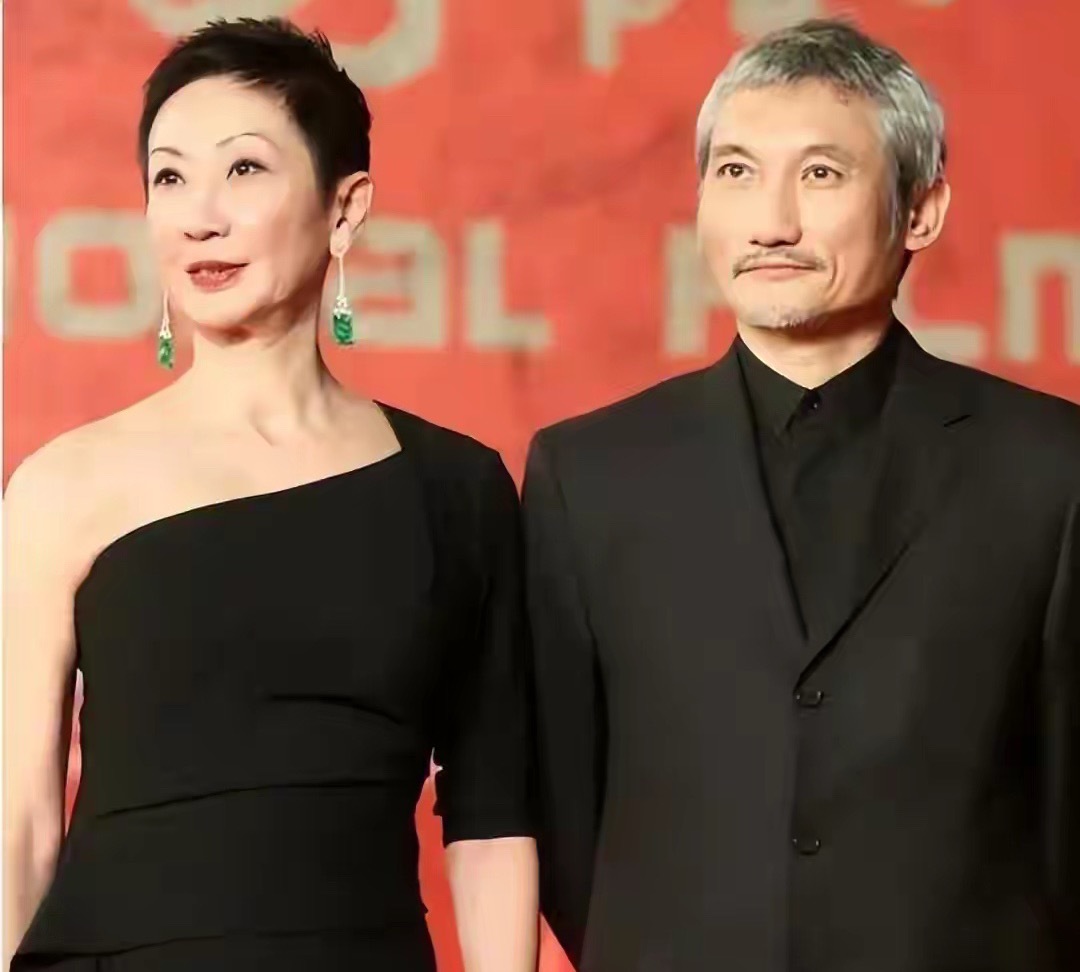 世上渣男千千万，就怕徐克这种！哄着原配丁克，转身再婚偷偷当爹 