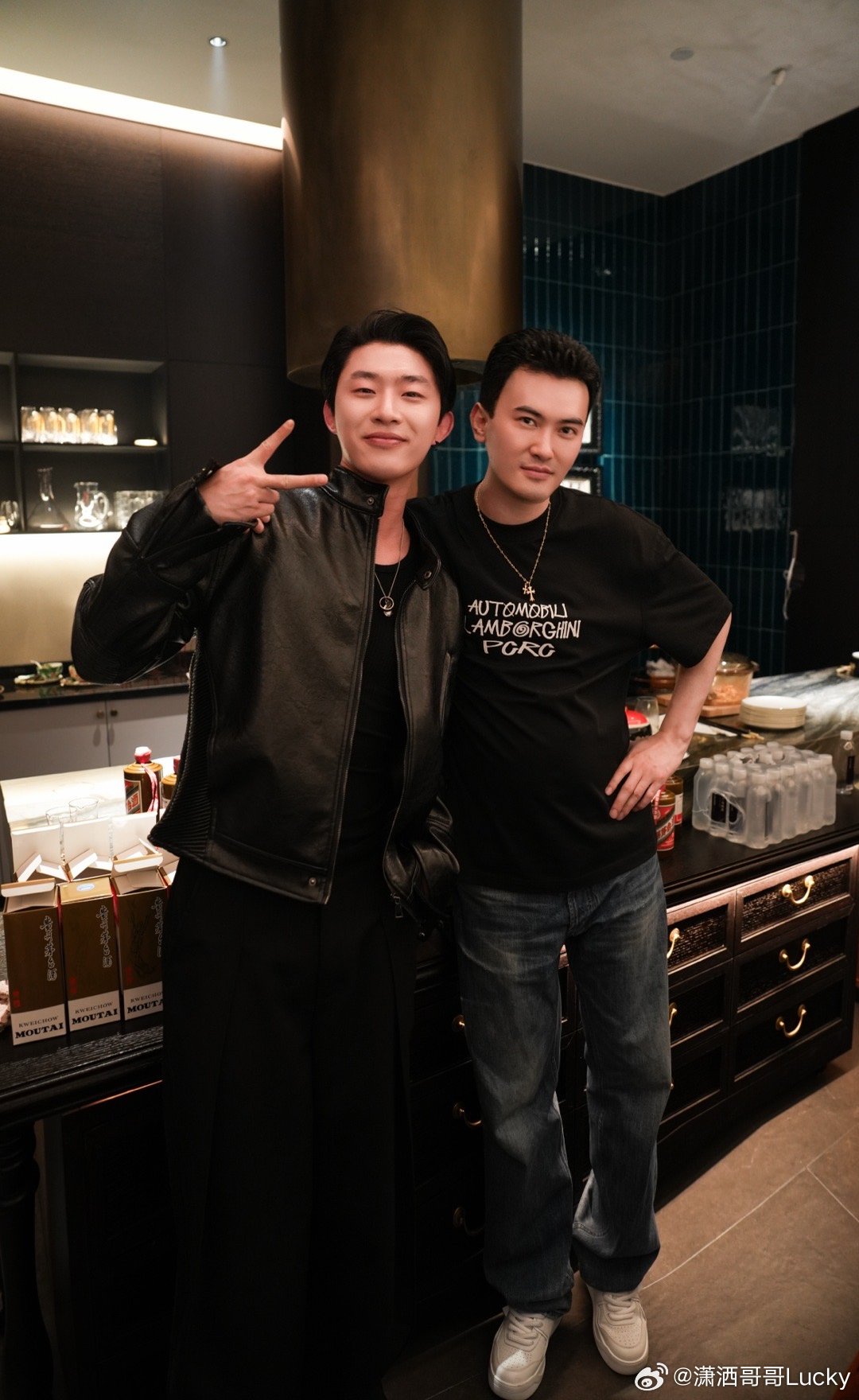 悦心 悦己 敬自由🍻 ​​​