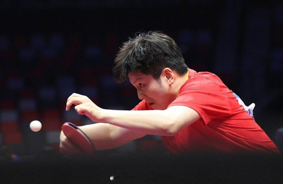 第十五届全运会乒乓球男单决赛第四局，樊振东11-3林诗栋，大比分3-1领先！樊振