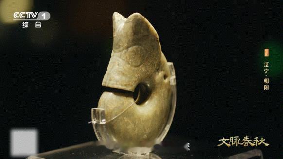 原来中国最早的龙长这样最早的龙图腾是猪首龙身 龙的形象一路演化了几千年，但最初版