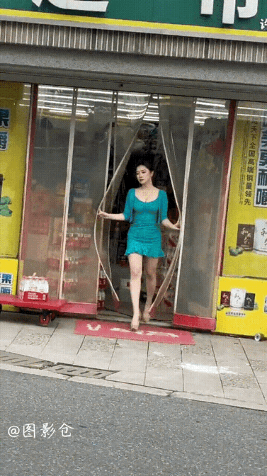 吃着碗里的，看着锅里的，这话具像化了！