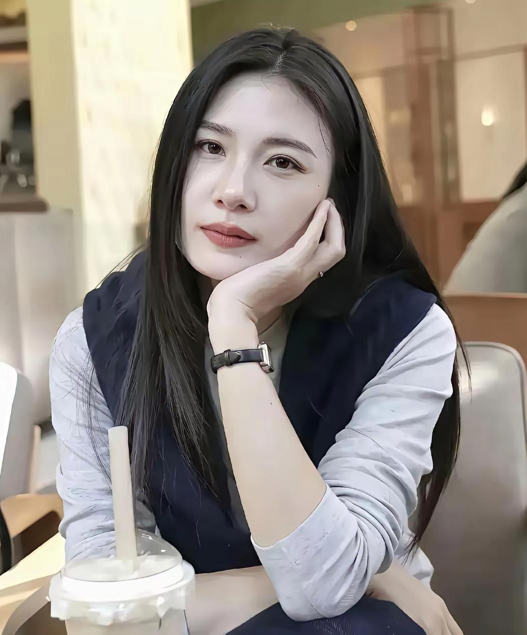 自信满满，阳光灿烂。