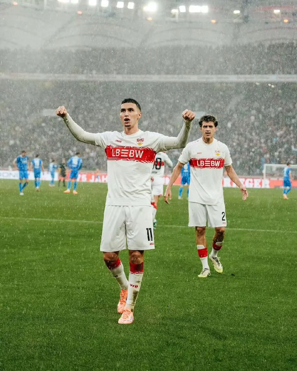 德甲第6轮，比赛进行到第65分钟时，哈努斯接米特尔施泰特助攻破门得分...