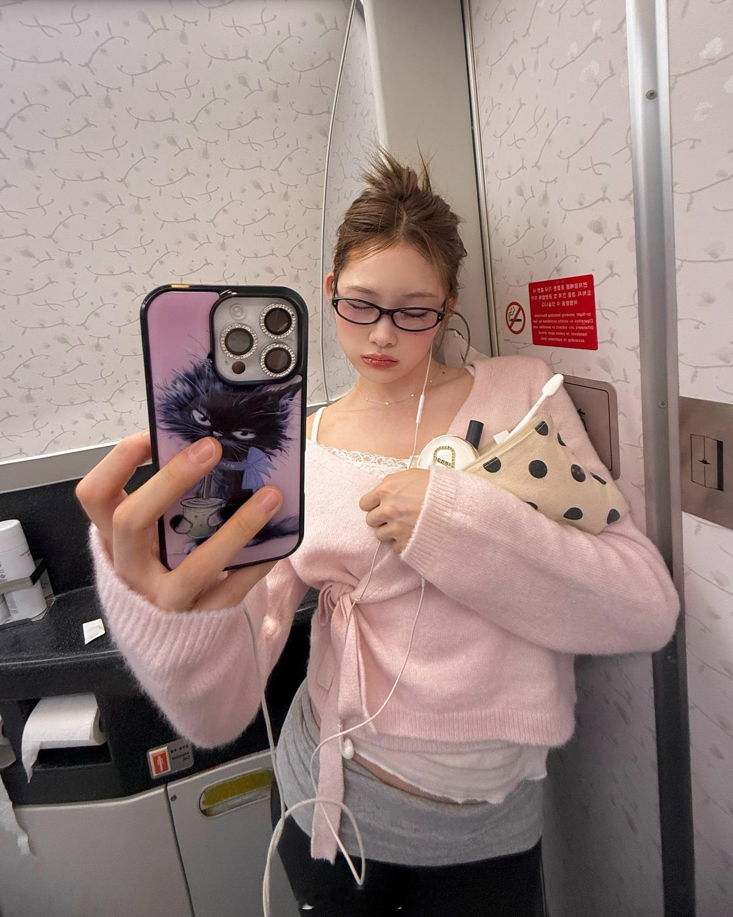 林俊熙近期日常&穿搭回韩国了 