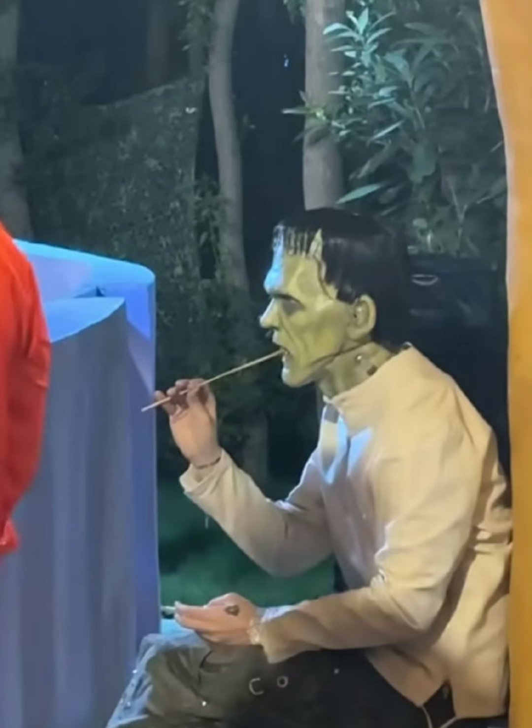 范丞丞cos绿巨人被认出太火的无奈任何事情都有两面性如果没有这个困扰只证明你不红