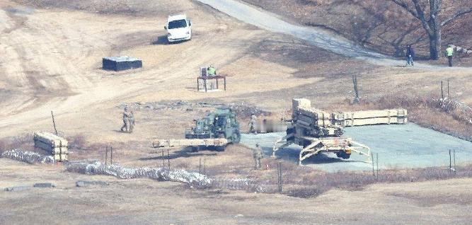 韩国彻底沦为了笑话！韩联社最新的照片确认，位于庆尚北道星州郡的六套“萨德”反导系