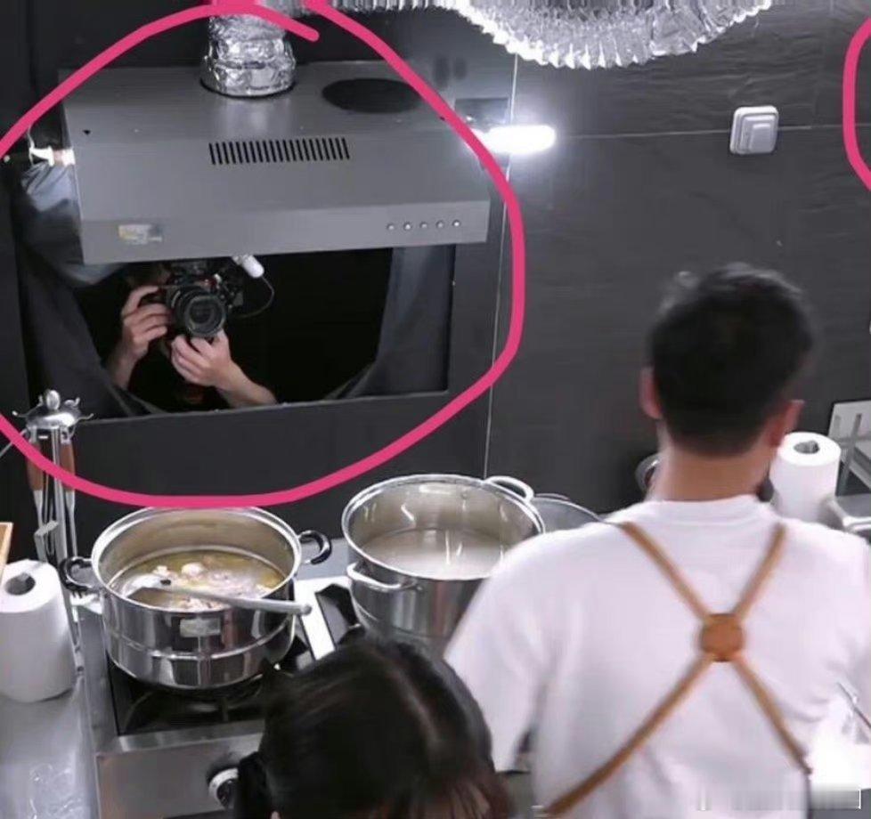 中餐厅的机位也是让人觉得很无语[哆啦A梦害怕][哆啦A梦害怕][哆啦A梦害怕]莫