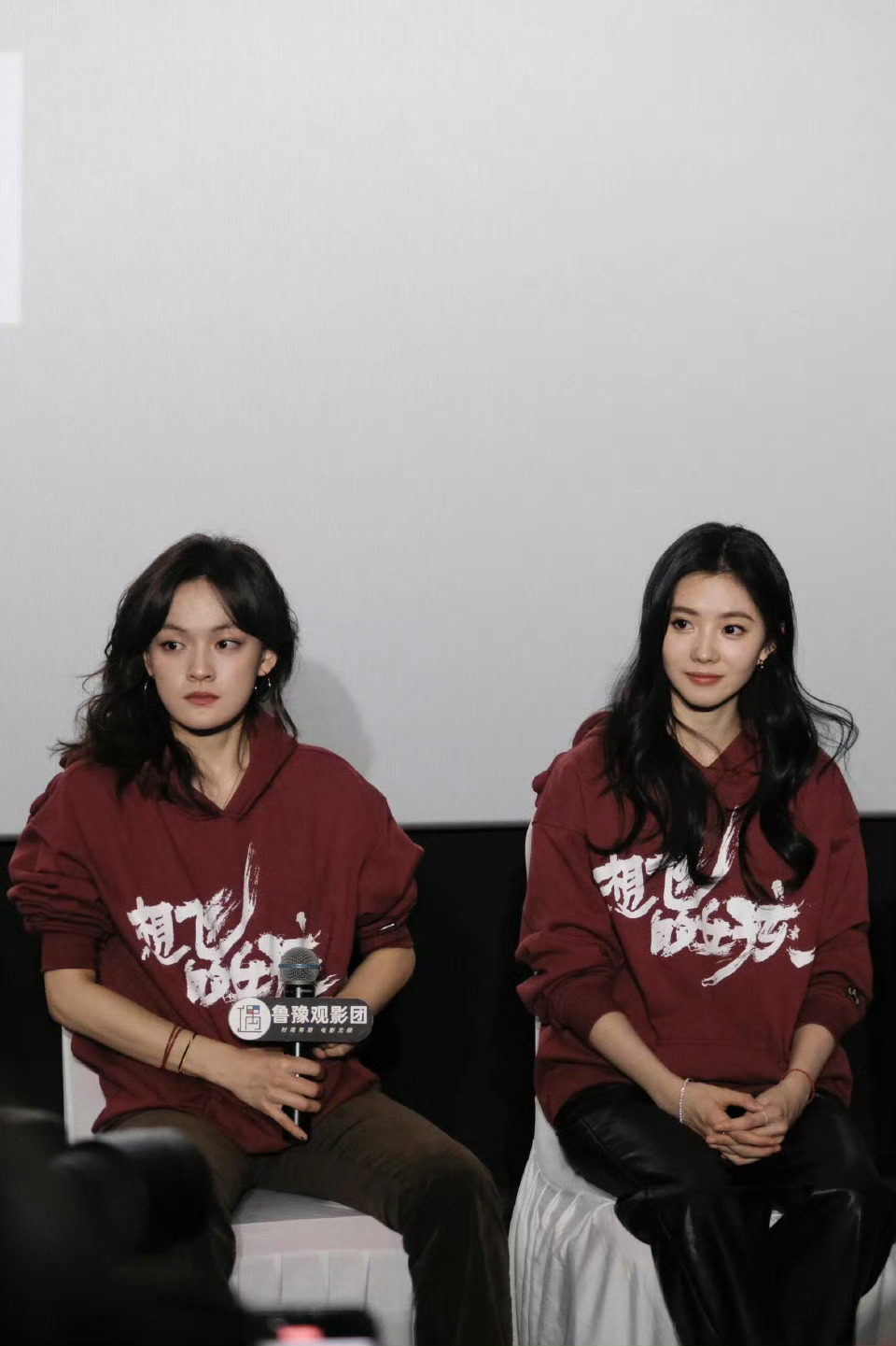 刘浩存[超话]刘浩存说文淇是有力量的女孩 《想飞的女孩》首映现场，刘浩存谈起文淇