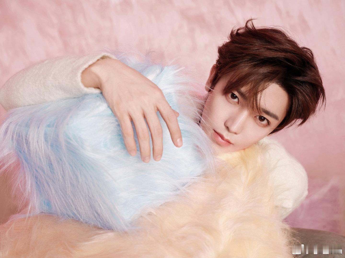 侯明昊想要侯明昊得到目标锁定就全力冲，想要的都牢牢攥在手里，这股劲儿太圈粉！ 