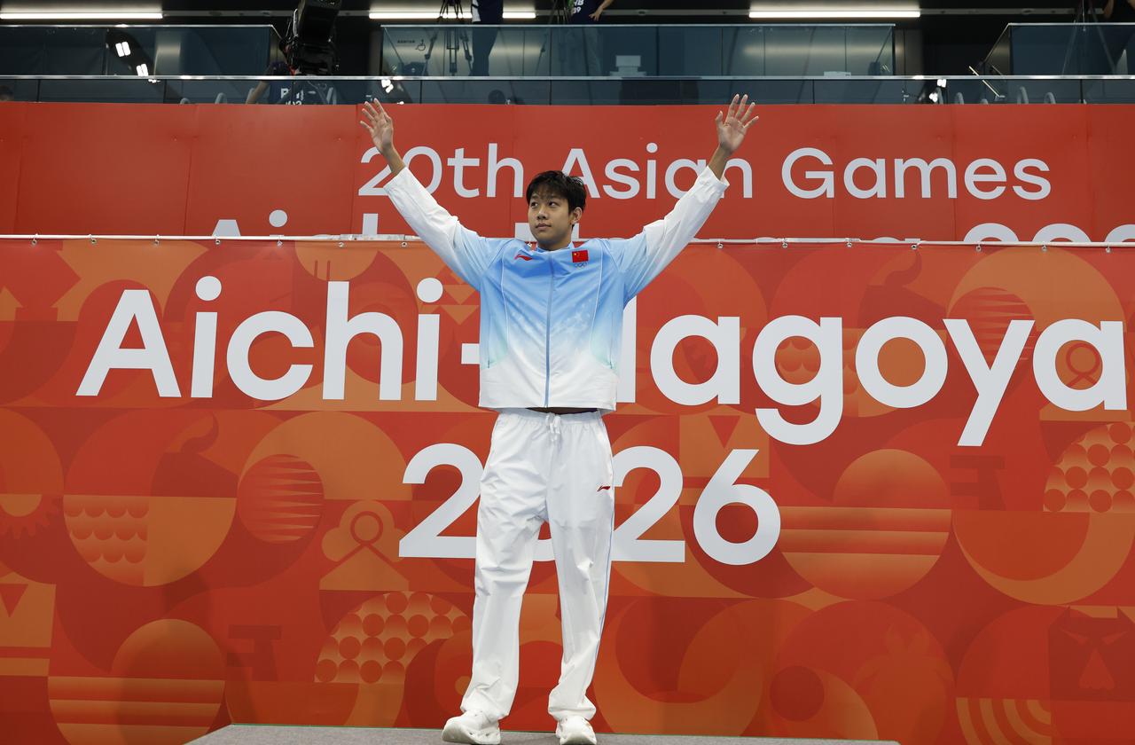 名古屋亚运会中国五大最杰出运动员！
张展硕🥇🥇🥇🥇🥇🥇🥇
泳池七金