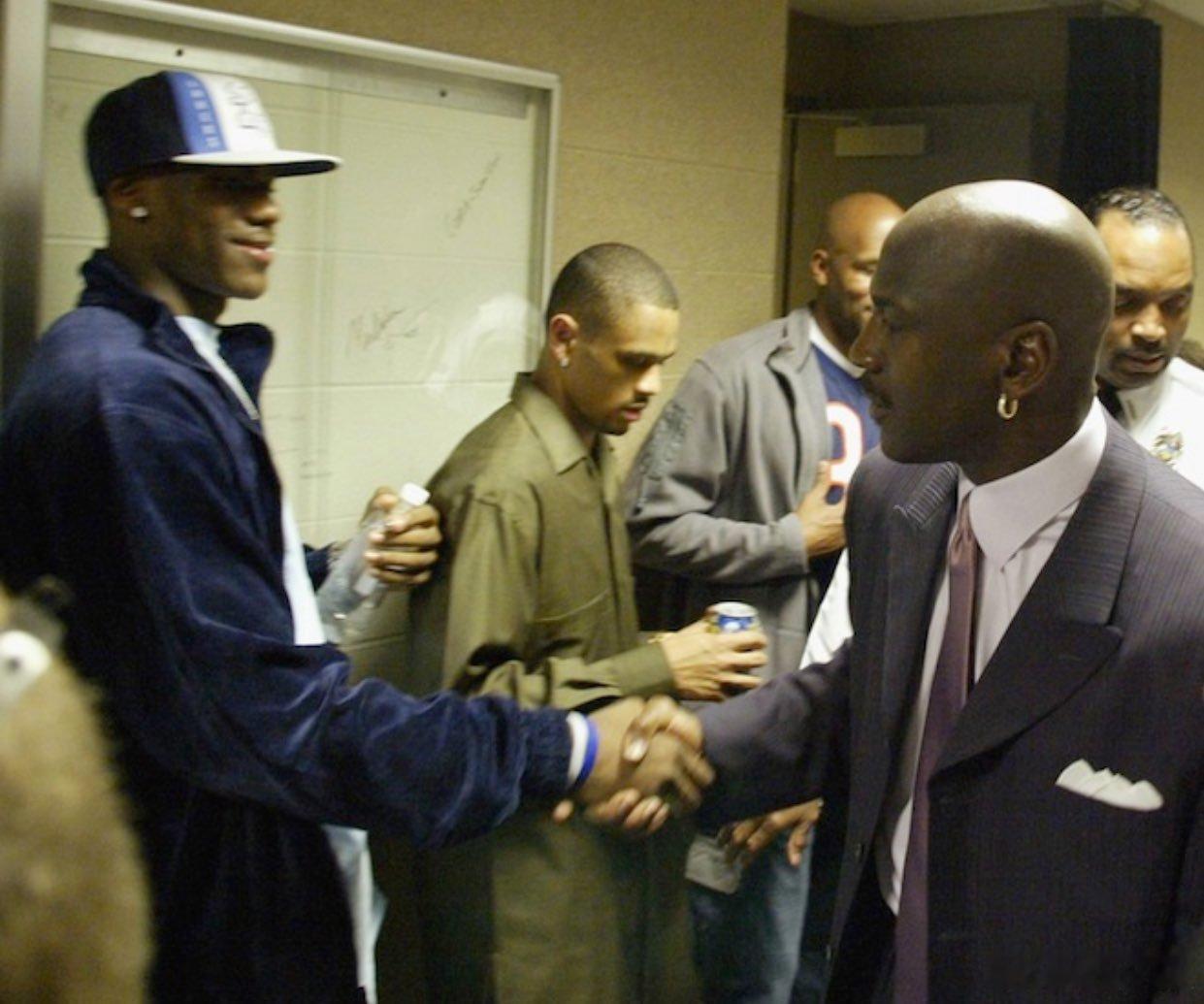 23年前的这一握，Goat之争，正式开始🐐詹姆斯乔丹