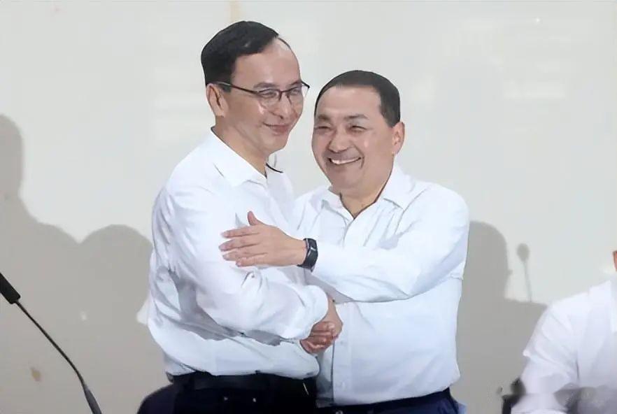 2024台湾大选近期最大的看点就是侯友宜的支持率大幅度下跌，已经沦为“小三”，而