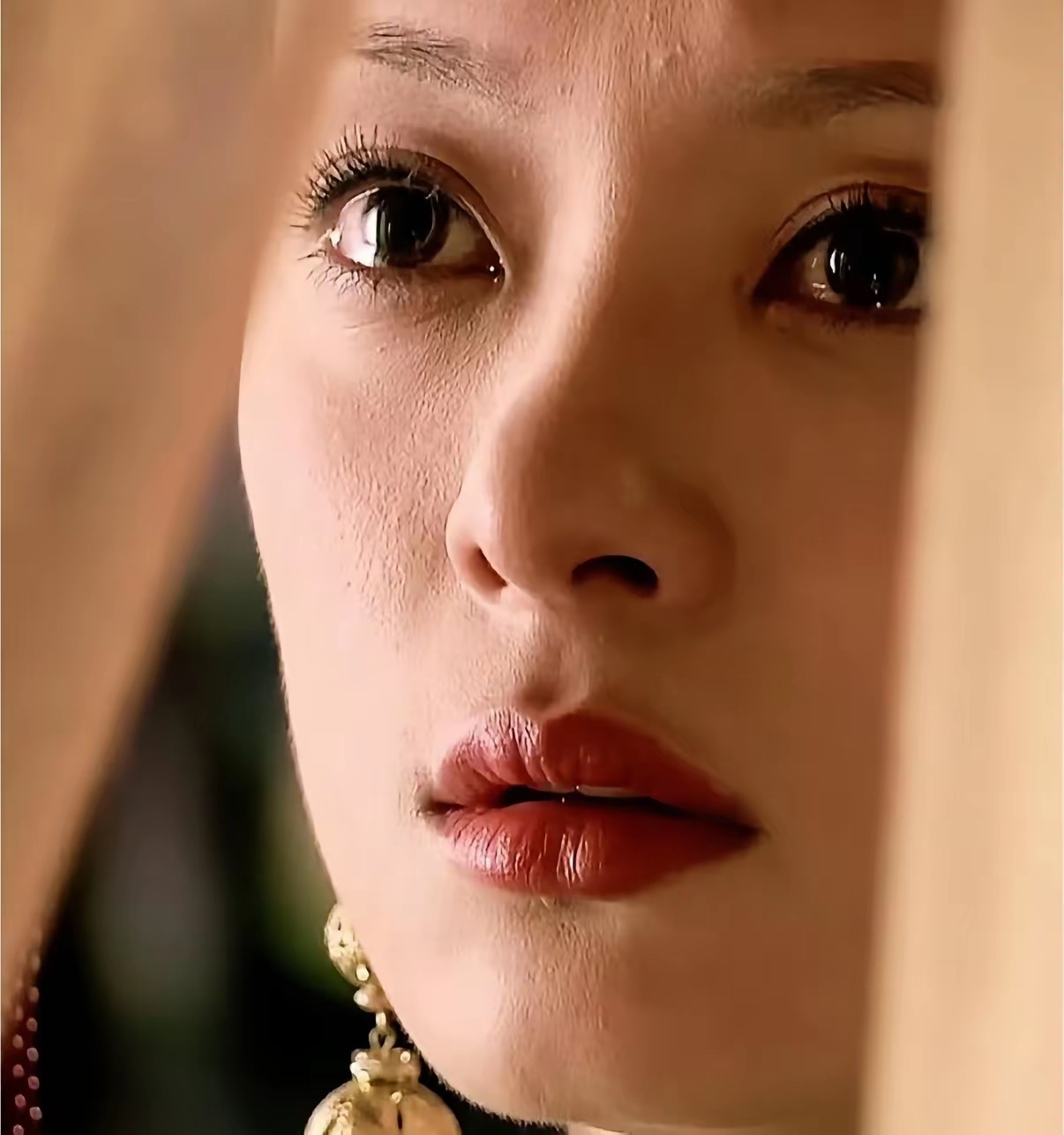 孙俪这颗痣为什么越来越大了，之前甄嬛传的时候都不太看得出来 