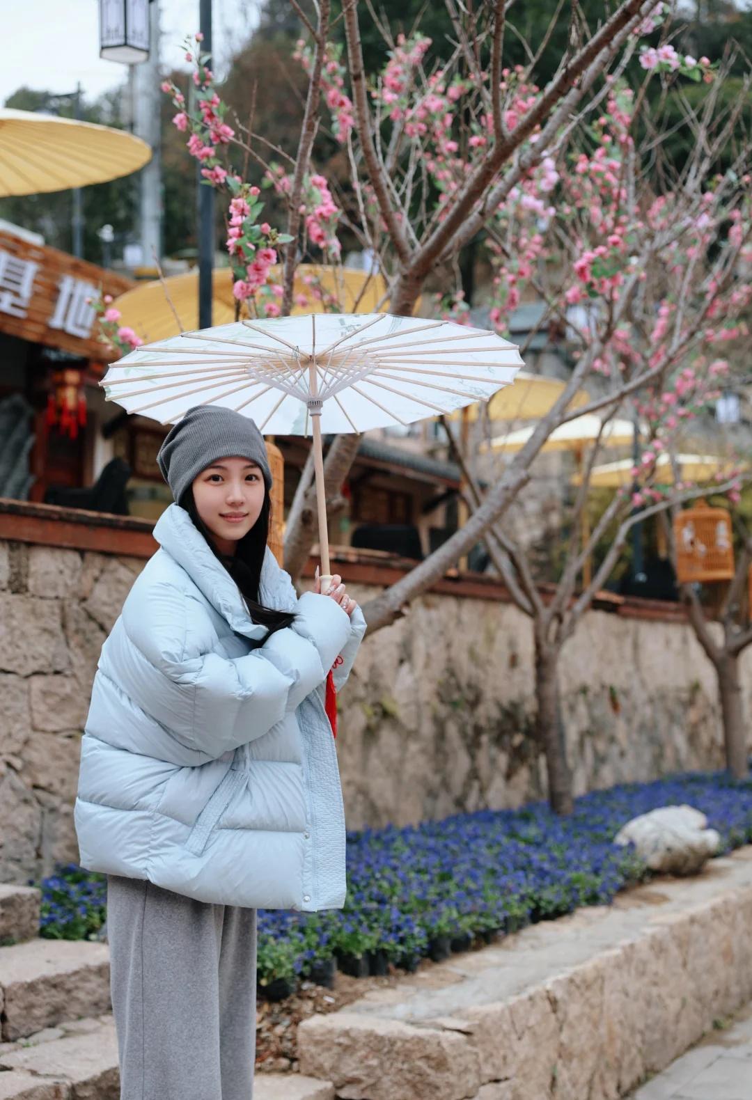 来大罗山爬完龙脊 还能干嘛？
🚶‍♀️爬完龙脊直接冲半山腰的寻·龙脊
临湖而坐