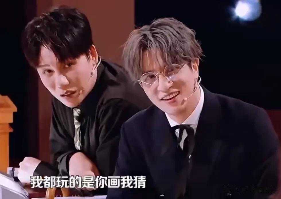 杨迪，因为一个举动被骂上热搜！

当着薛之谦、古力娜扎的面，杨迪提到了一件很隐秘