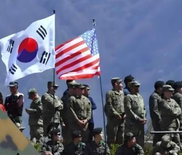 假如美日韩印越菲六国联手挑衅中国，别说打赢，光是这“联合大军”一上场，整个亚洲都