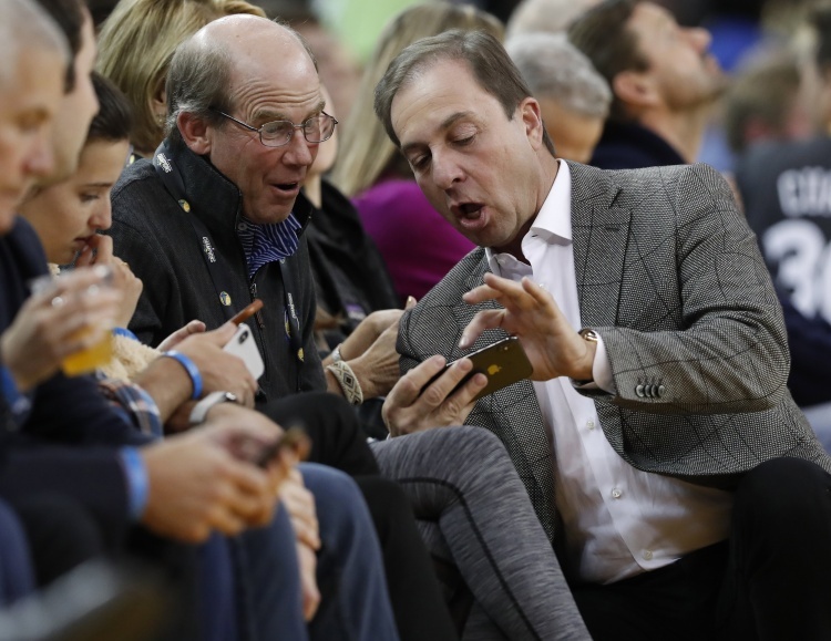 贻笑大方！在最近几年里，勇士将榜眼怀斯曼、7号秀库明加、乔丹·普尔、未来的首轮，