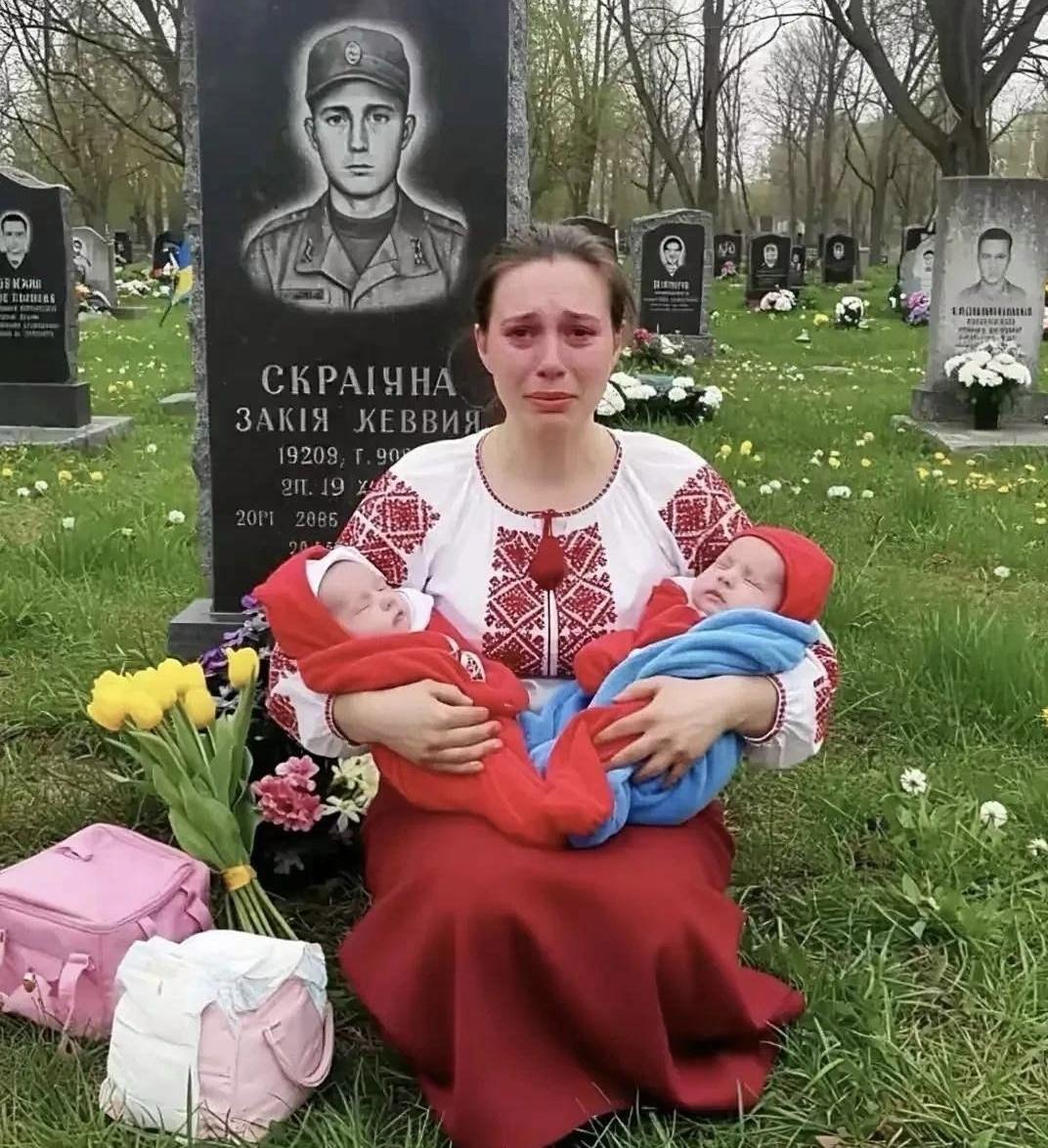 每当听到“美伊战争、俄乌冲突、叙利亚局势”等世界战况的报道，我的心都被狠狠的揪着