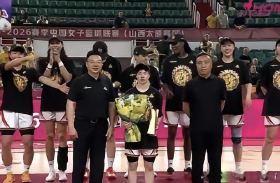 北京时间4月25日，WCBA总决赛第五场比赛的争夺落下帷幕，四川蜀道远达以74-