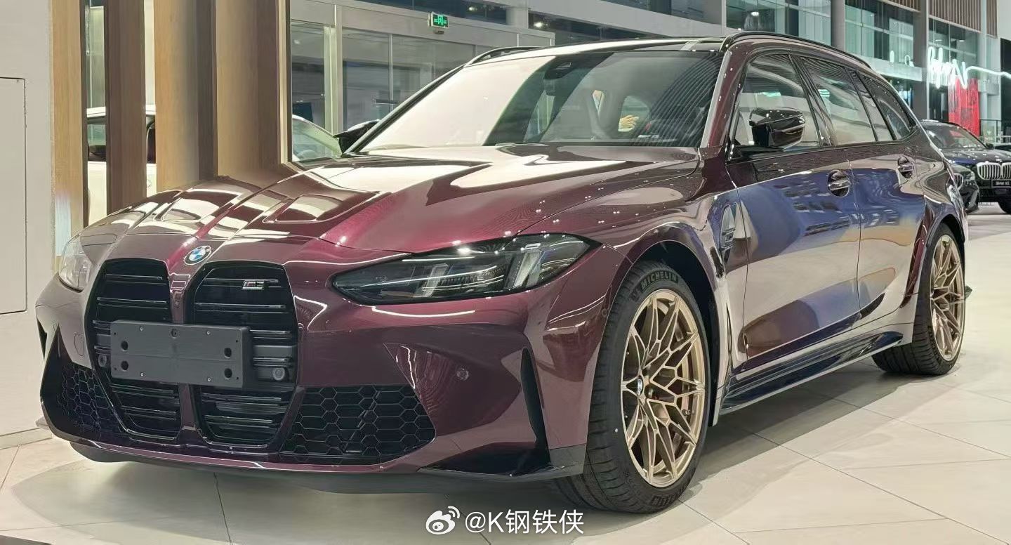 G81 M3 Touring旅行  四十周年纪念版 这个颜色叫野莓红[色][色]