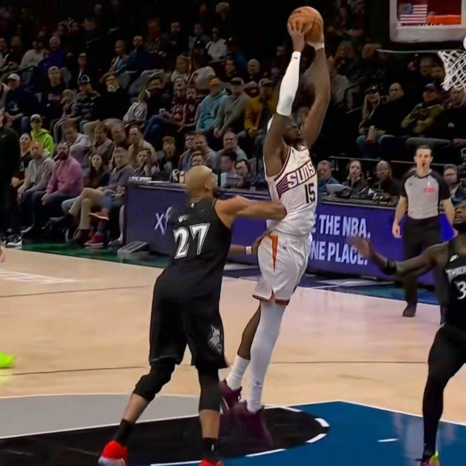 竟然对我湖传奇中锋做这等肮脏之事！ 