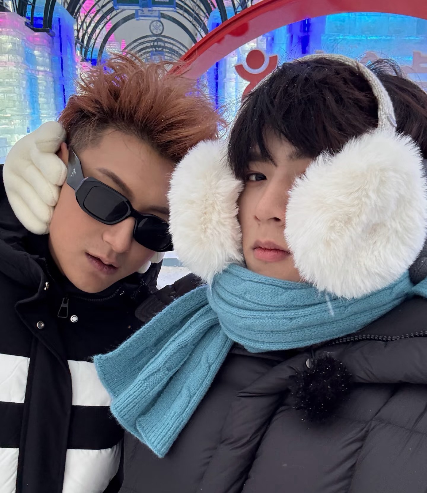 刘耀文小心点吧黄子韬就喜欢这样的 刘耀文黄子韬你俩多少有点暧昧了哦，韬就喜欢耀文