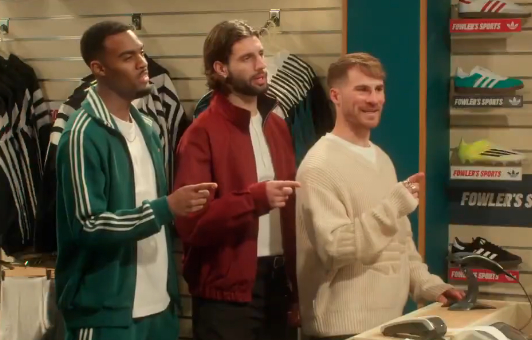 迈巴赫完成续约？没有啊 