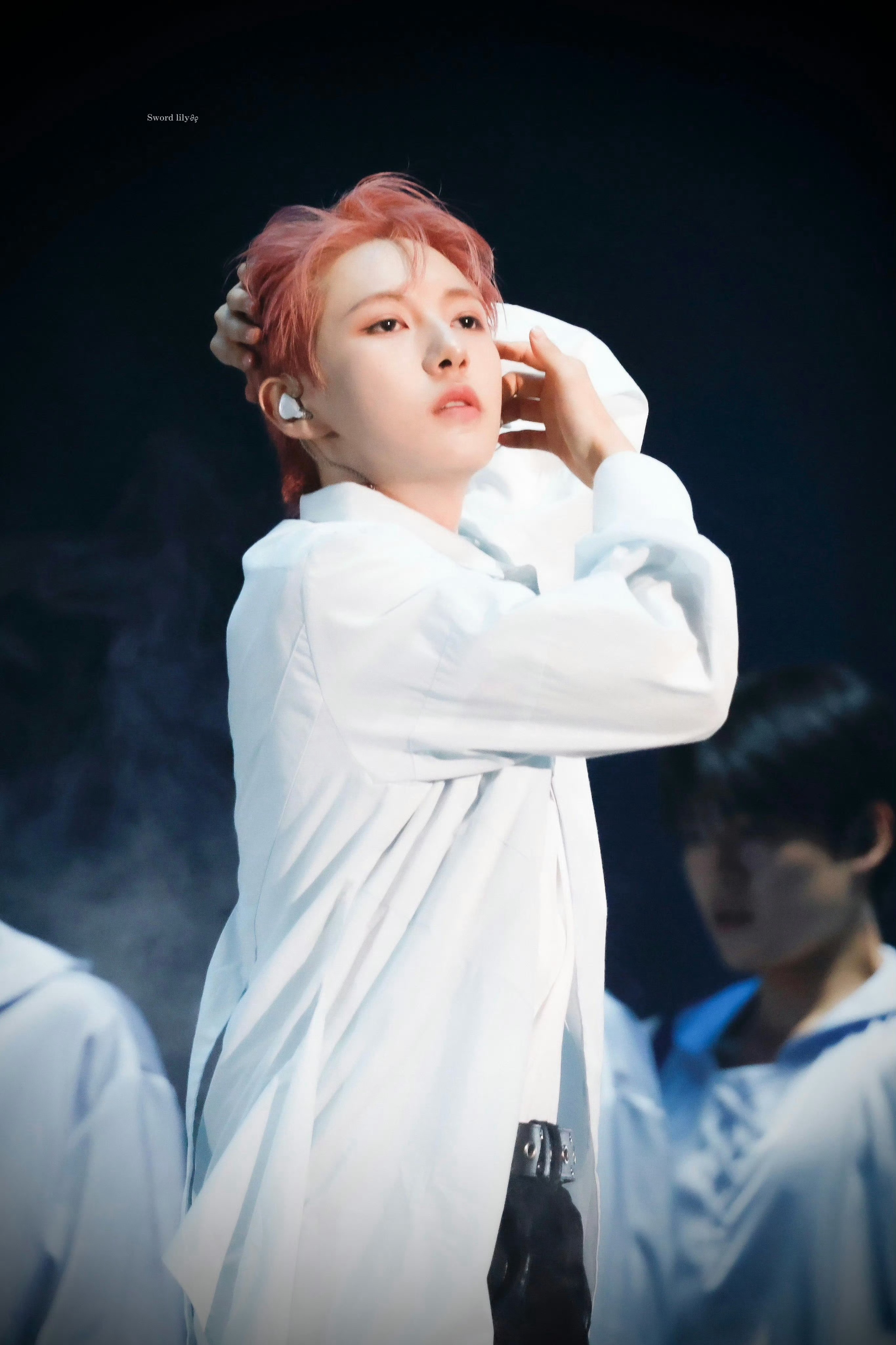 黄仁俊演唱会状态此咪状态真的太好啦，帅帅帅🥳樱花粉发色🌸好好看，巡演kaji