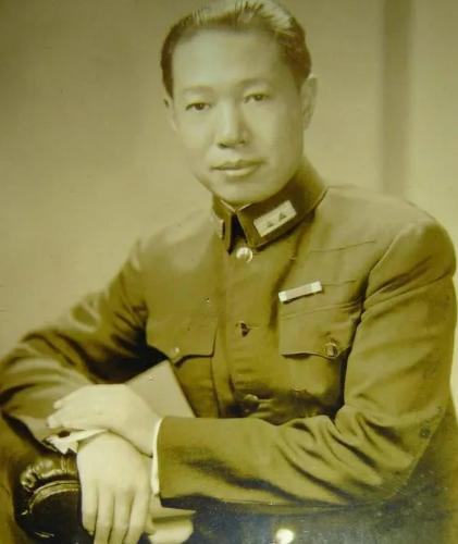 1954年，张群对蒋介石说：“熊式辉给我来信了，说在外面过得不如意”，蒋介石听后