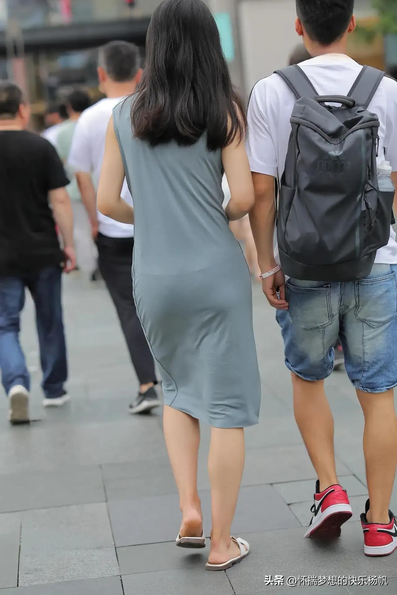 街拍好身材美女们（系列102）街拍美女 美女街拍 性感街拍女神 街拍靓丽姑娘 时