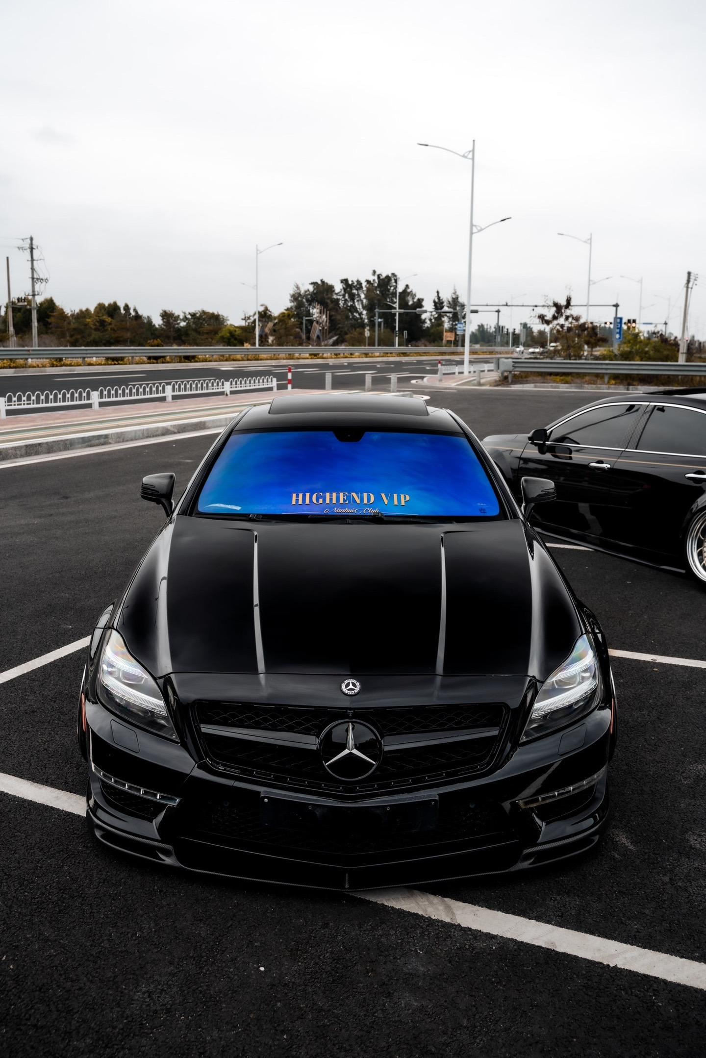 它是一辆10岁的老破旧，也是部分男生心头的白月光