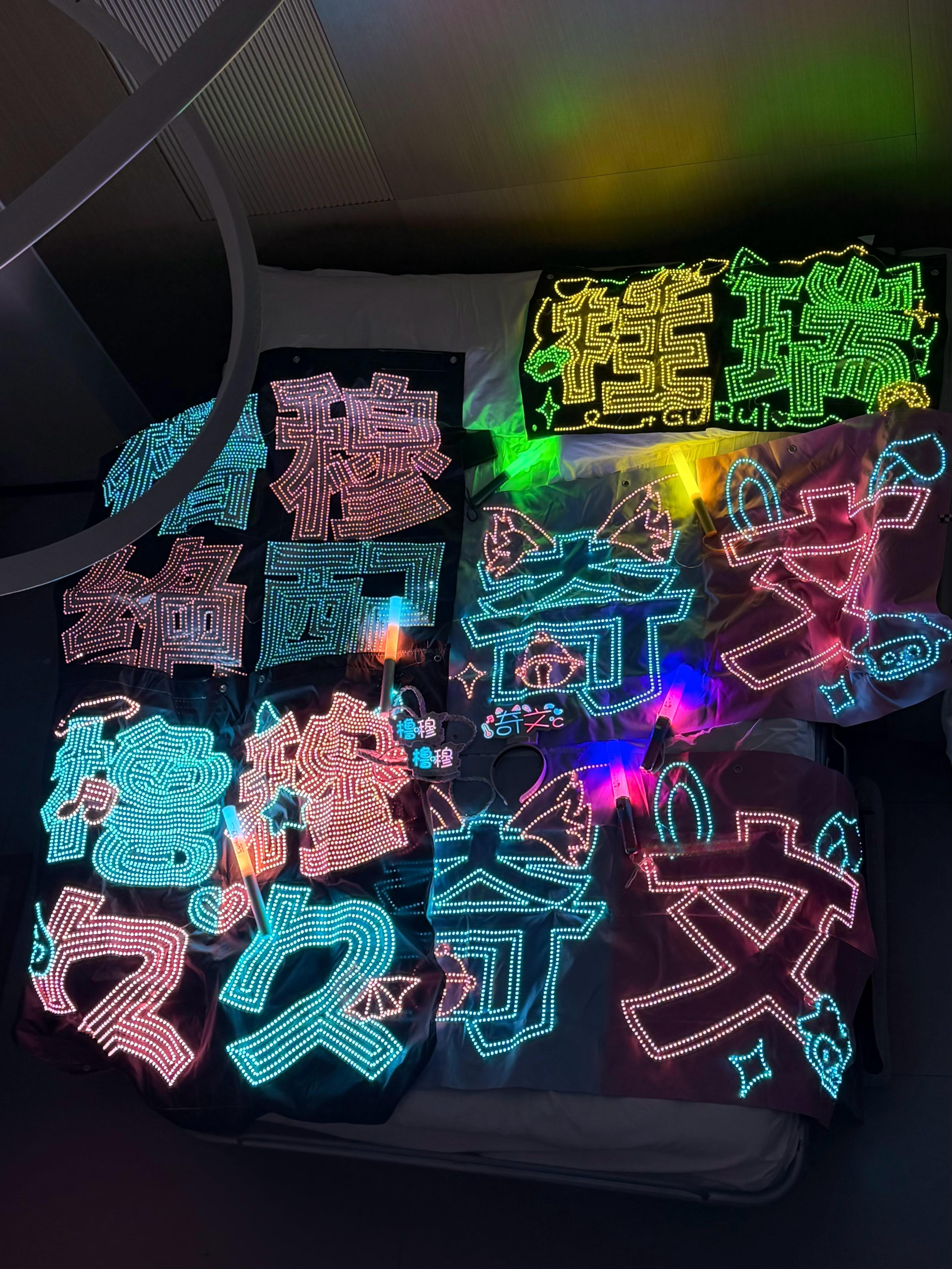非常和谐的一屋子