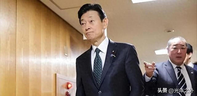 日媒集体狂欢炒作中日破冰？一张合影遮不住日本两面算计
 
一场副部长级别的民间会
