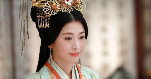 卫子夫自尽那夜，手中握着虎符却不发兵，刘彻到死才明白，她不是没兵，是不想跟刘家人