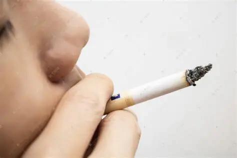 拒绝二手烟在中国为何这么难？

这个问题不是我问的

是纽约时报的一篇文章的题目