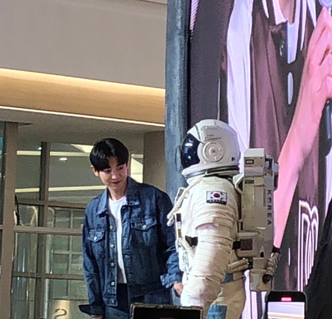 #朴灿烈# 👶🤝🧑‍🚀 ​​​