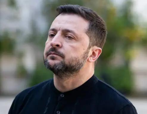 泽连斯基终于意识到！俄乌冲突这场战争毫无意义，乌克兰老百姓从头到尾承受苦难，只因