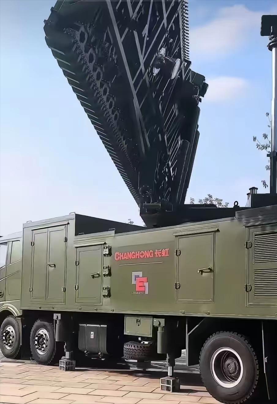 你以为长虹只是造电视的？直到看到这张照片，我才恍然大悟。

在很多人的印象里，长