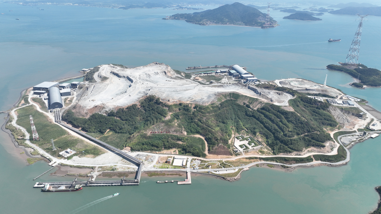 宁波三座矿山成功入选国家级绿色矿山 宁波三座矿山成功入选国家级绿色矿山名录，另有