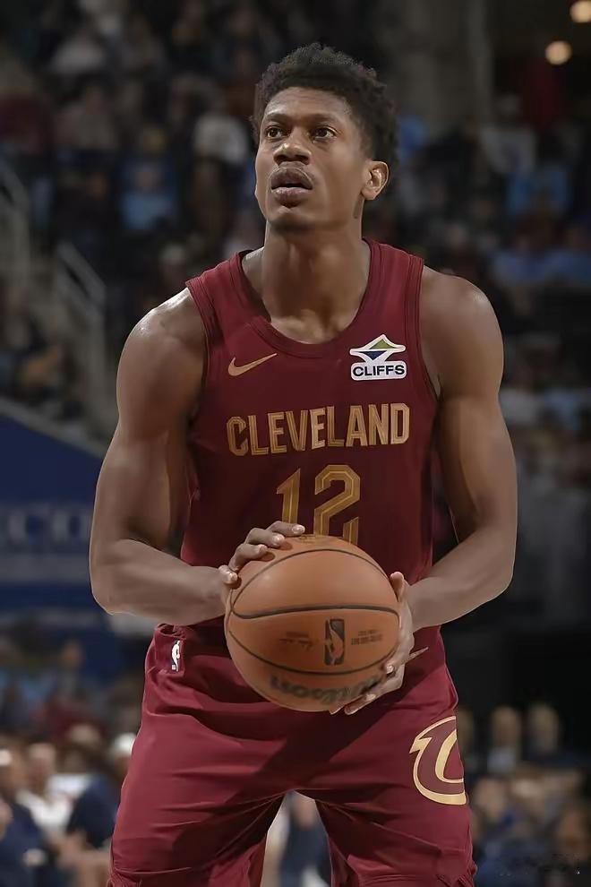 据《克利夫兰老实人报》报道，骑士和湖人开展了一项交易，亨特将被送往湖人，换取湖人