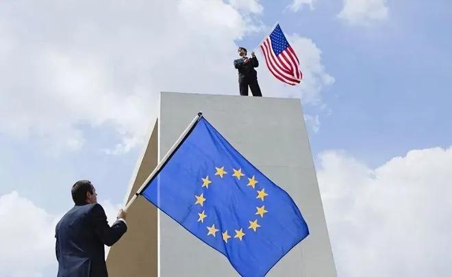 欧洲，每一次都免不了被捶打。

科索沃一战，把欧元区打的至今喘不上气来。

美国